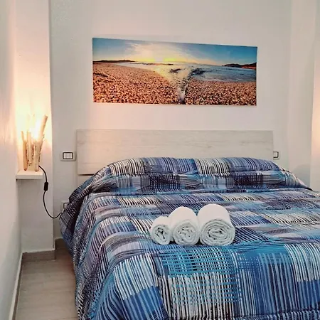 بيت للعطل Follow The Sun Casa Fronte Mare
